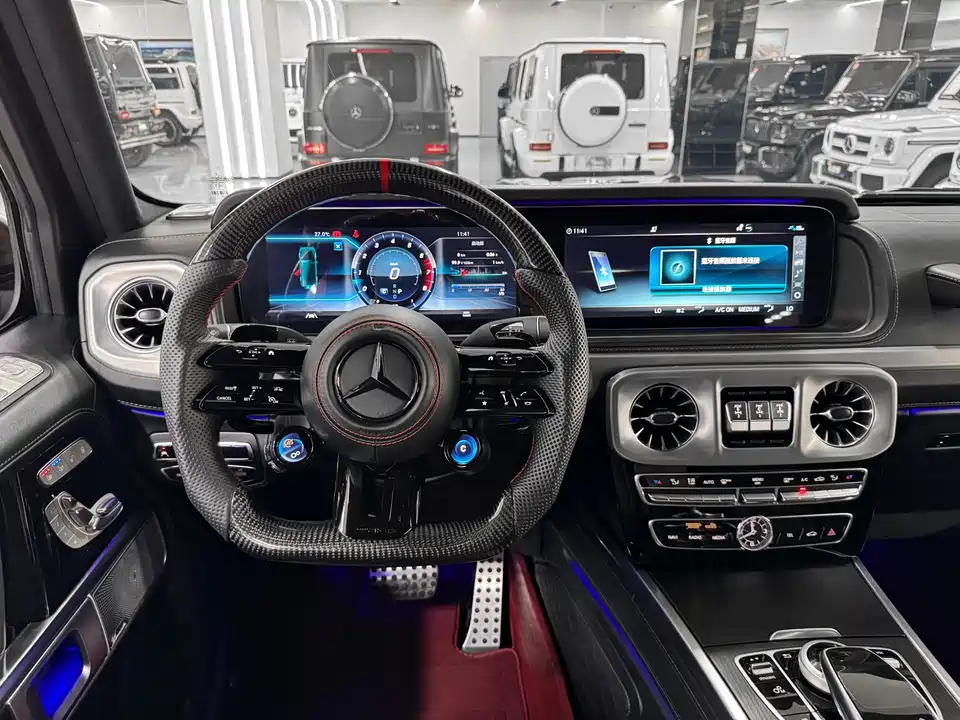 Mercedes-Benz G-class