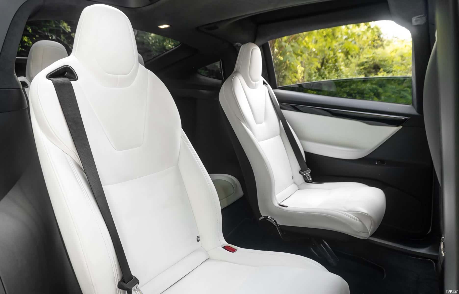 Tesla Model X, 2017 17