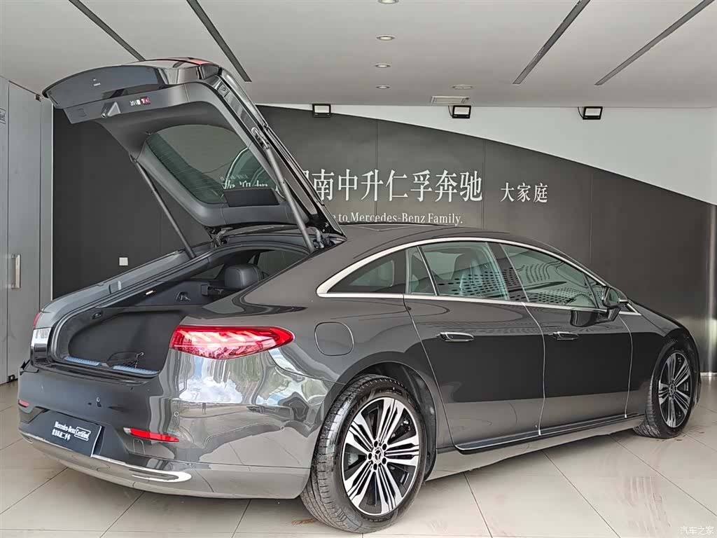 Mercedes-Benz EQS, 2025 17