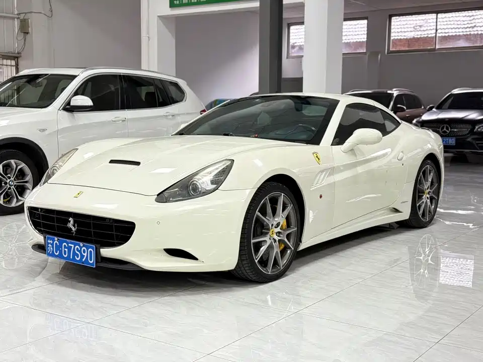 Ferrari California T