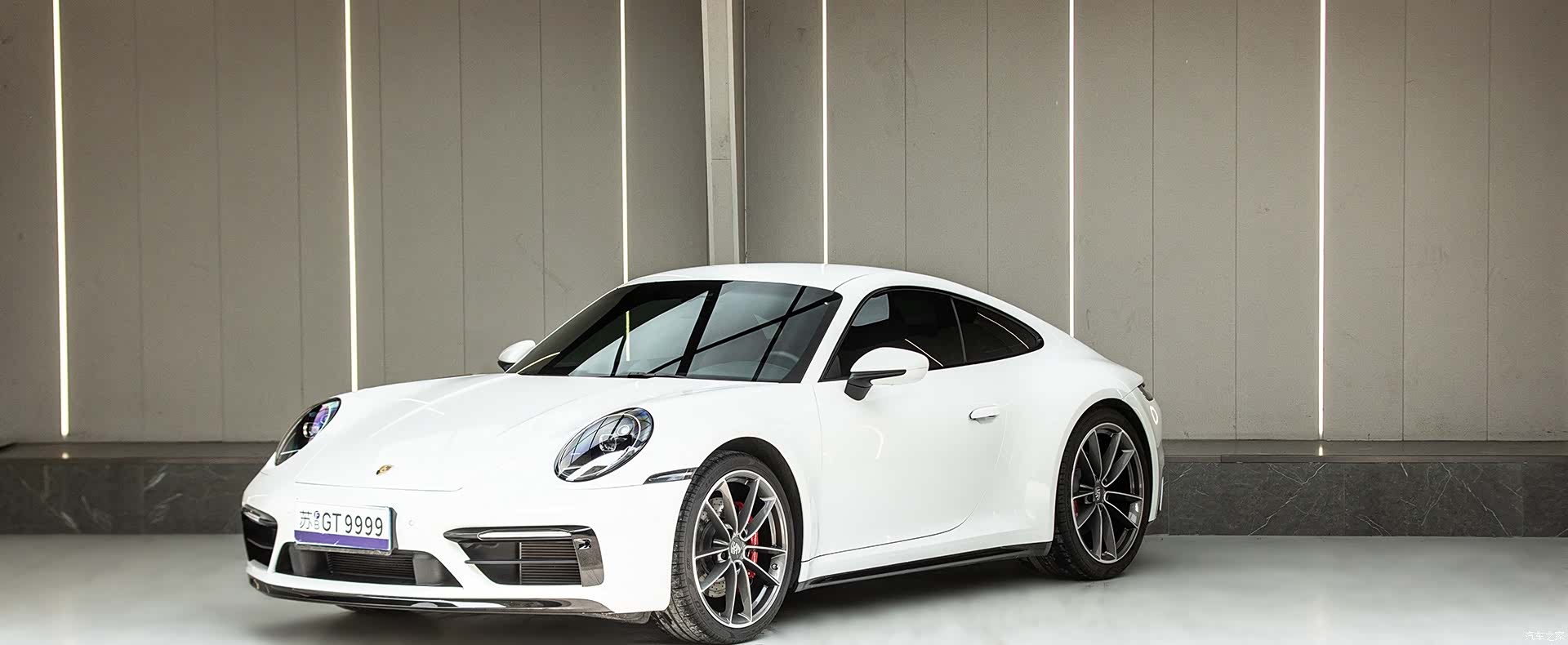 Porsche 911, 2022 1