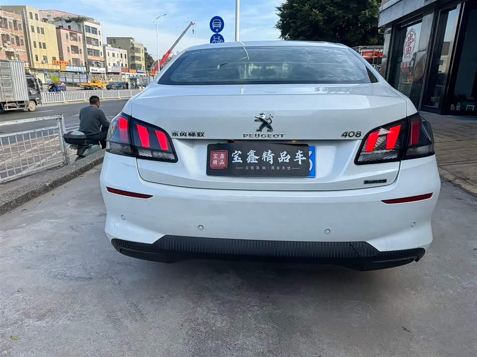 Peugeot 408