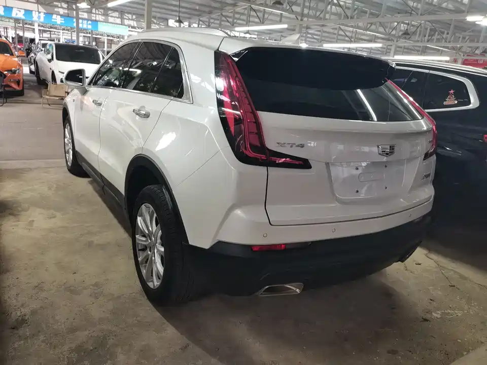 Cadillac XT4