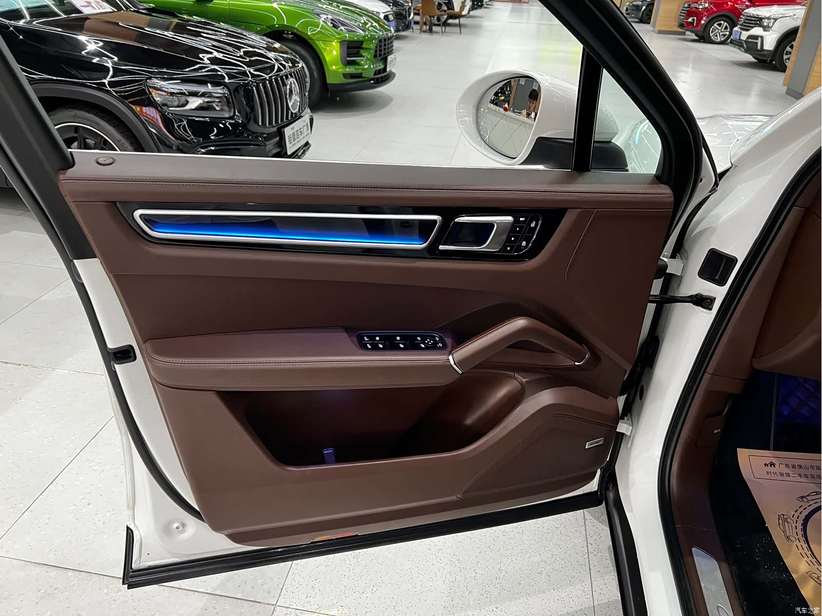Porsche Cayenne, 2022 2
