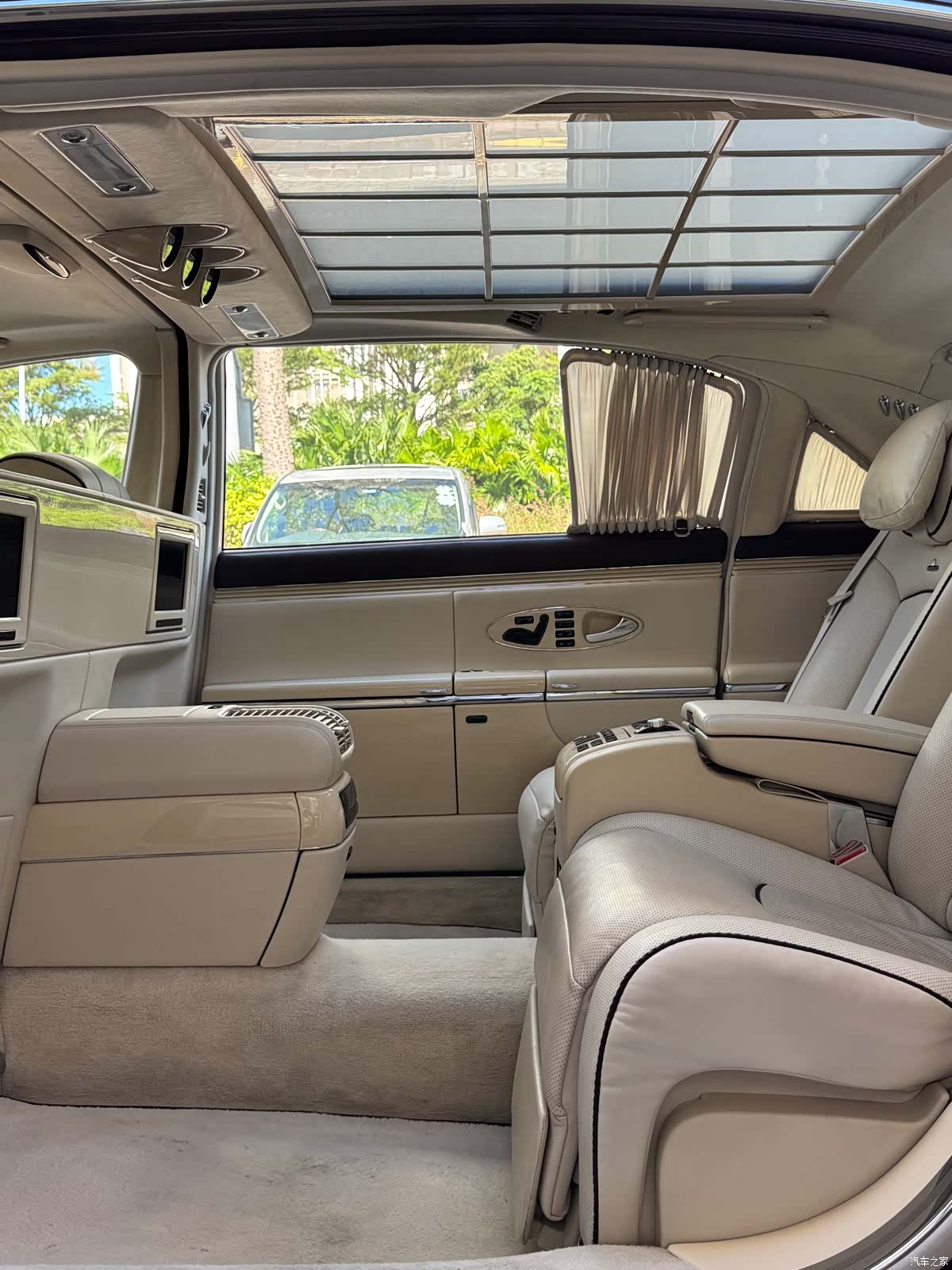 Maybach 62, 2012 12