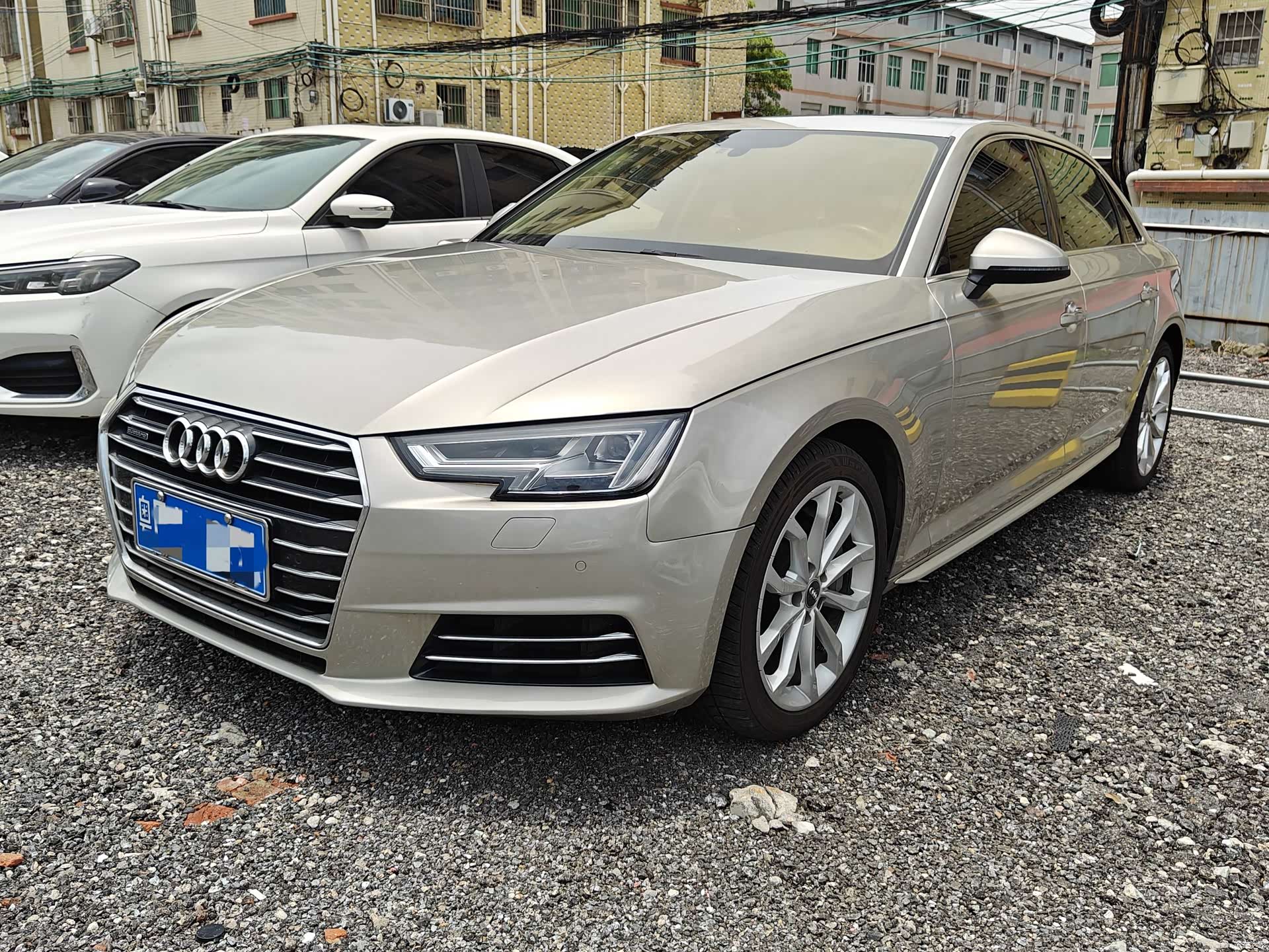 Audi A4L, 2018 1
