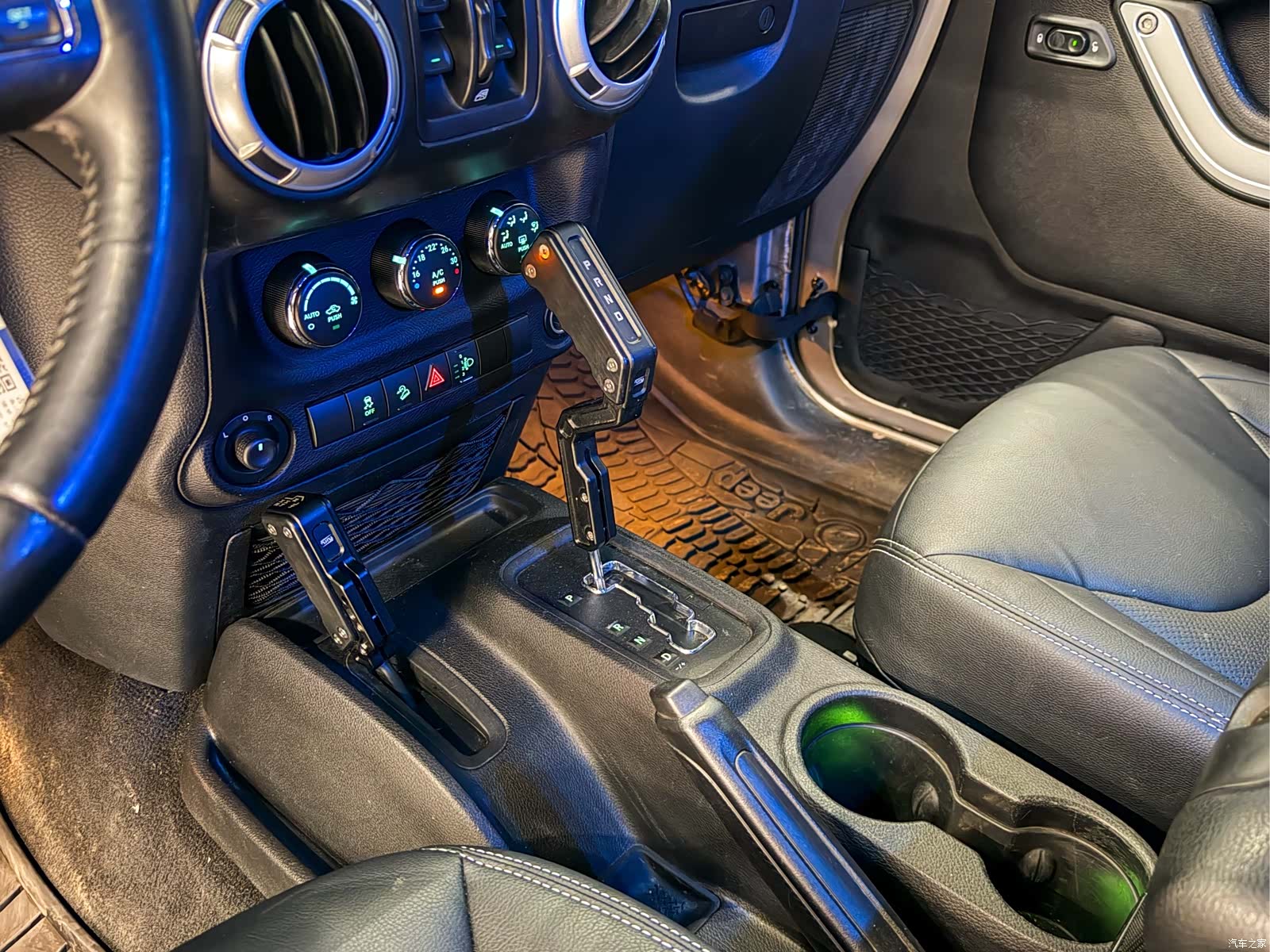 Jeep Wrangler, 2015 24