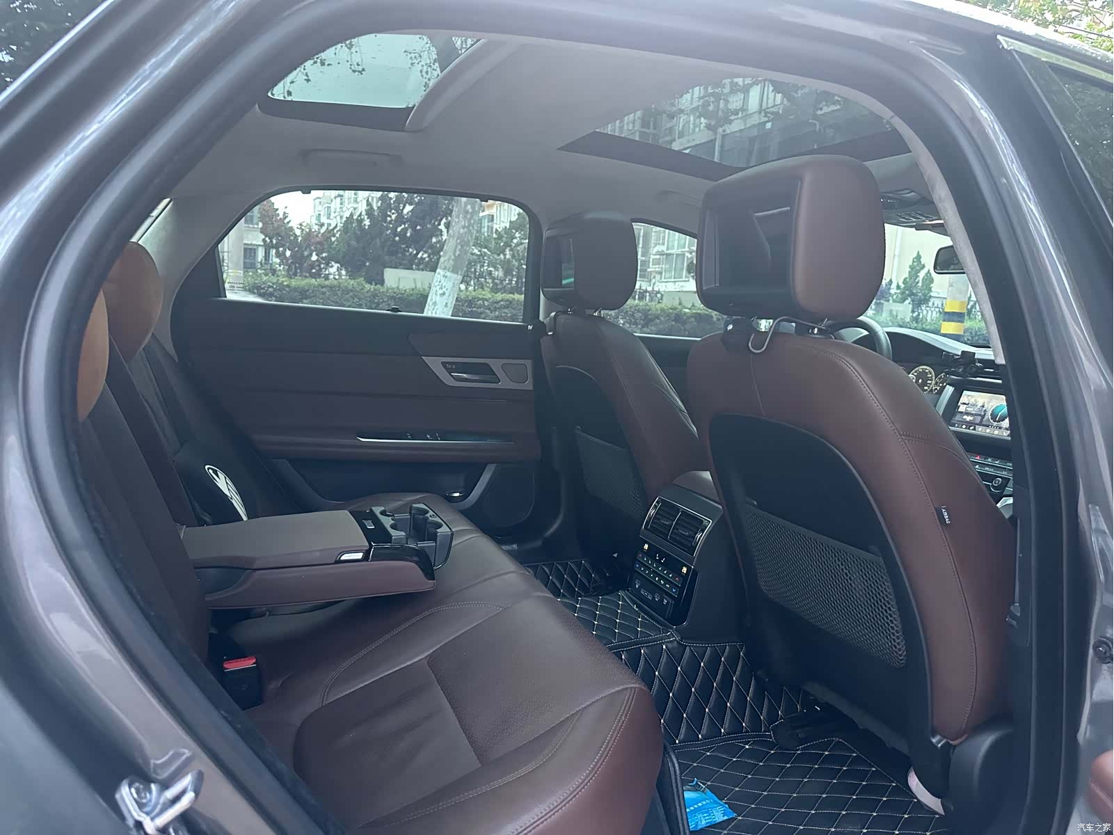 Land Rover XFL, 2017 11