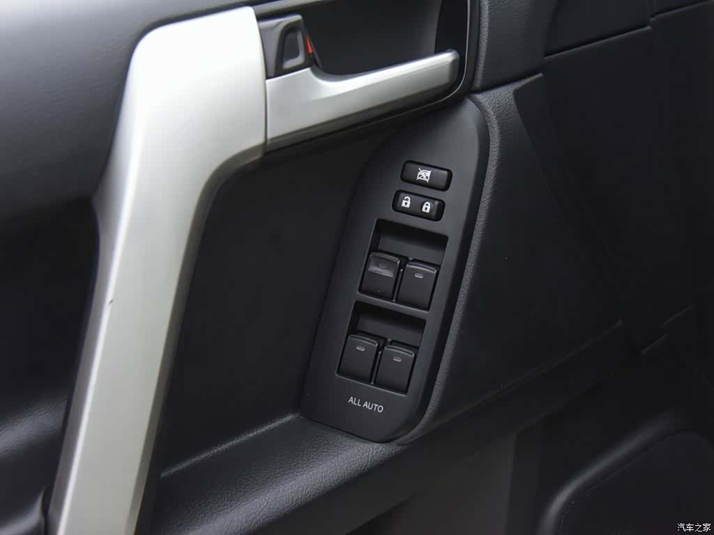 Toyota Prado, 2019 8