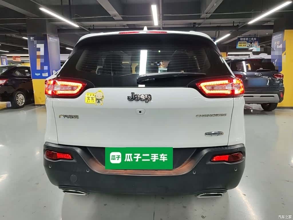 Jeep Cherokee, 2017 4