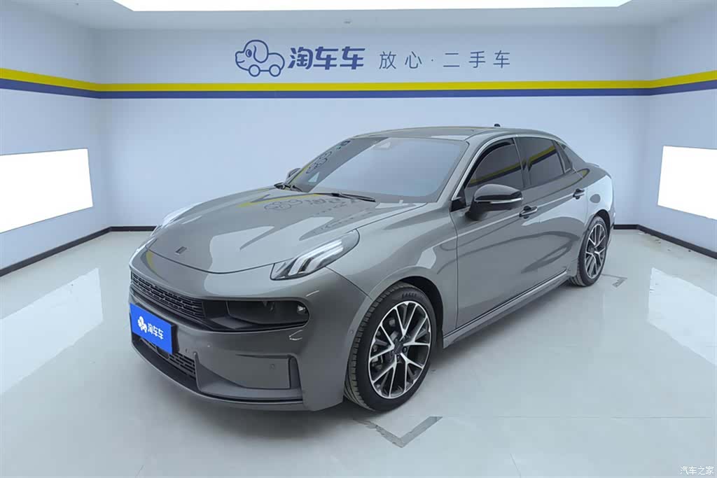Lynk & Co 02