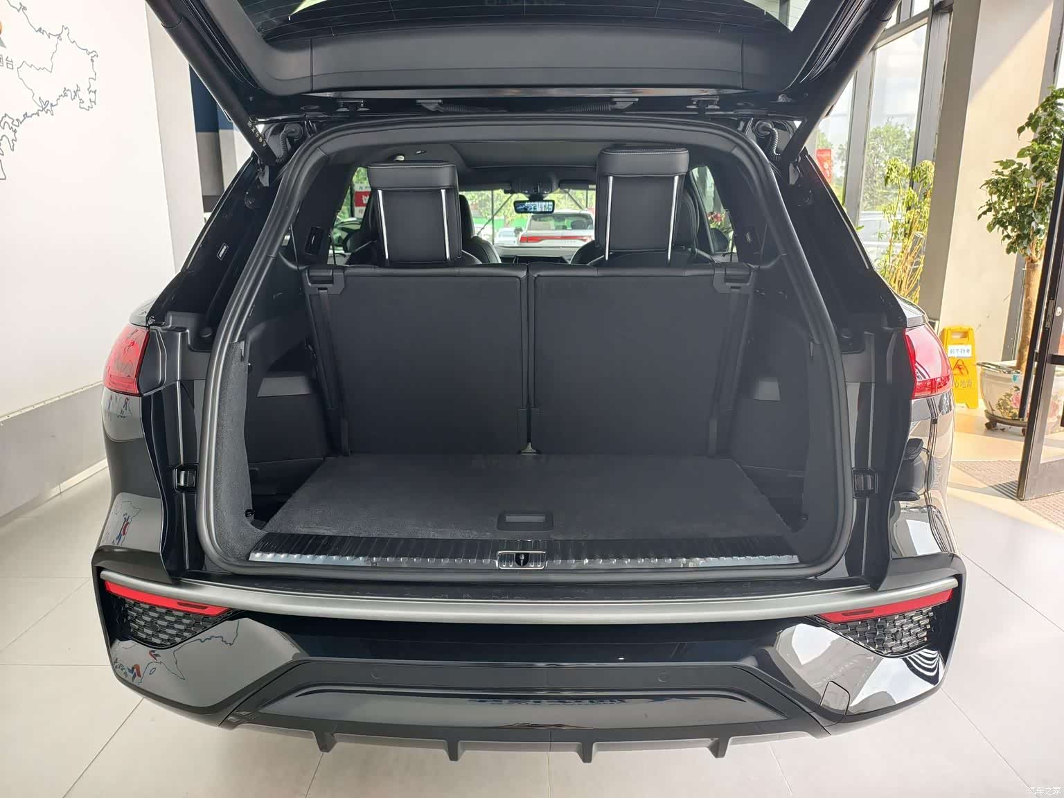 Audi Q6, 2025 15