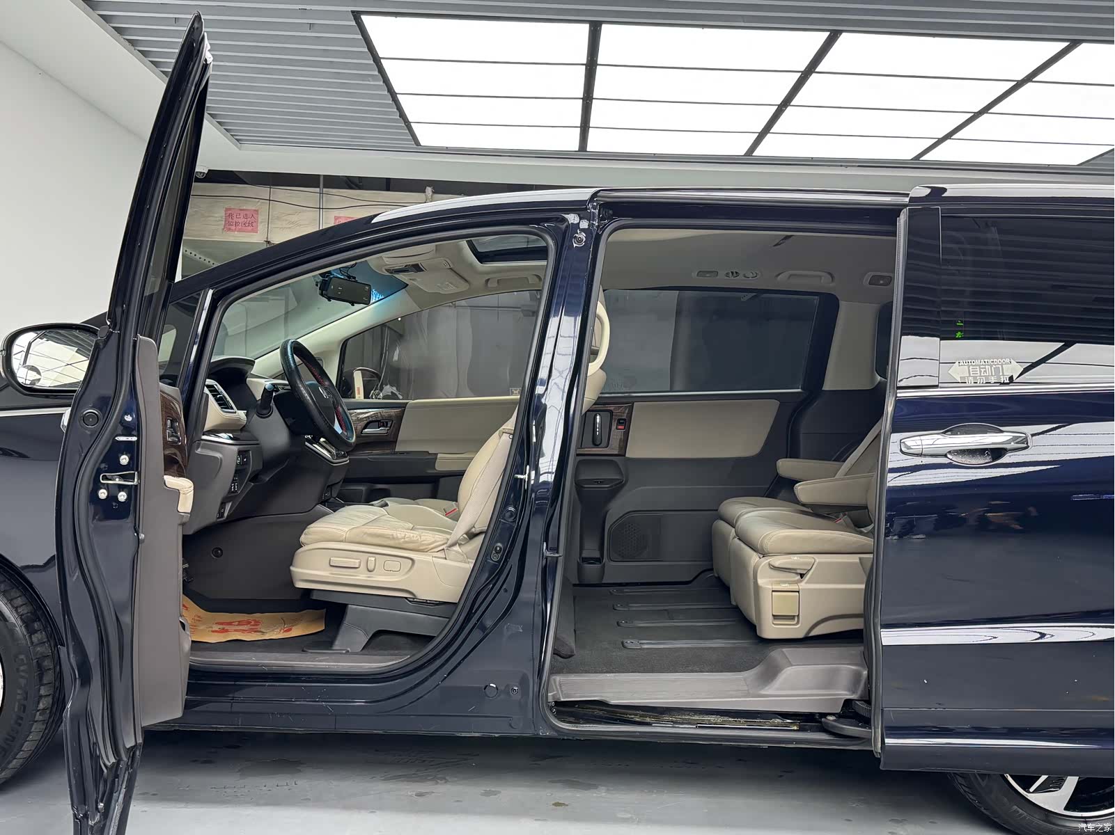 Honda Odyssey, 2016 12