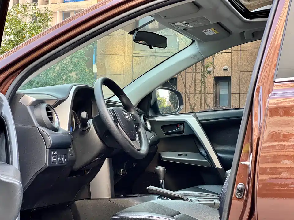 Toyota RAV4 Rongfang