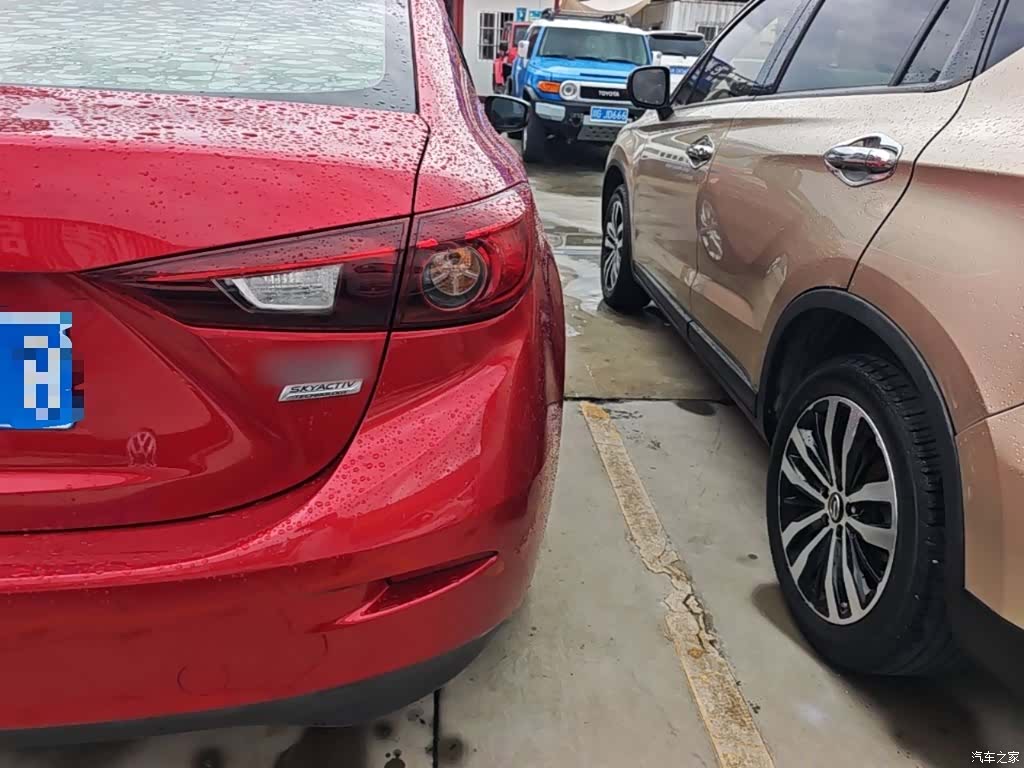 Mazda Mazda3, 2015 8