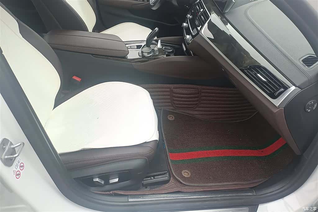 BMW 5 Series, 2018 8