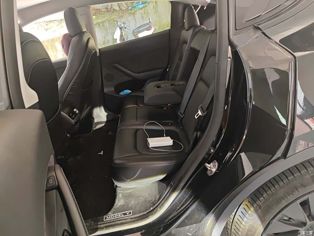 Tesla Model Y, 2021 15