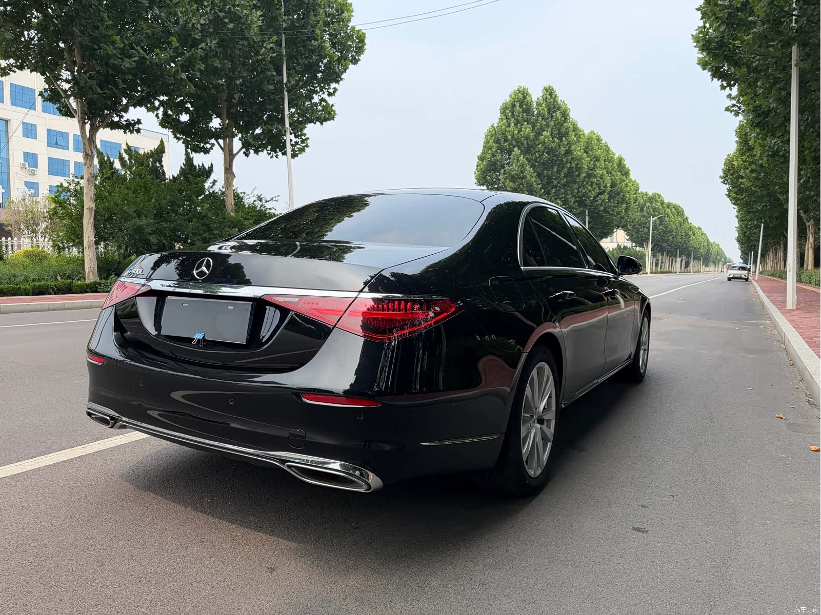 Mercedes-Benz S-Class, 2022 3