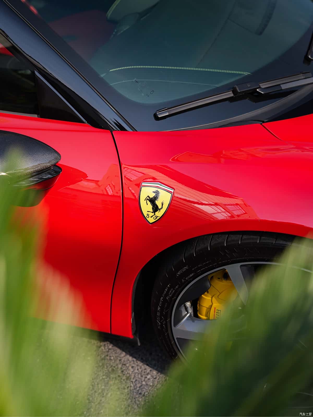 Ferrari SF90, 2021 9