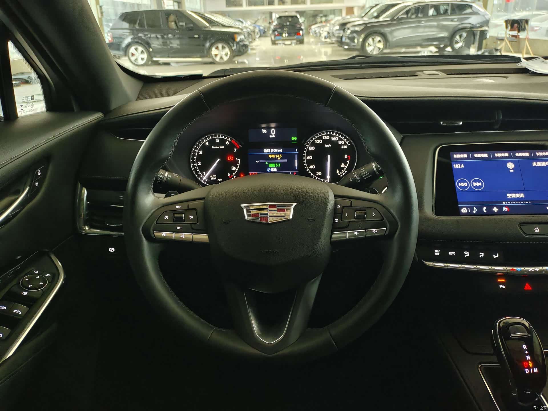 Cadillac XT4, 2022 15