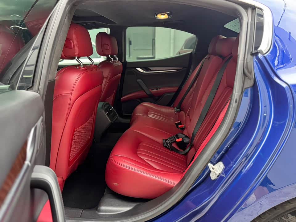 Maserati Ghibli Maserati Ghibli