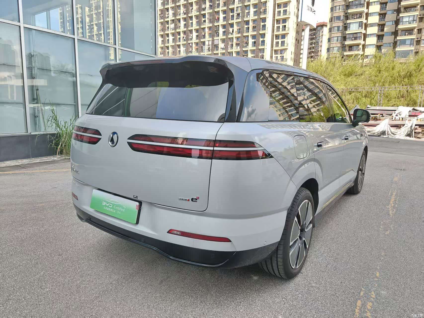 Denza N8, 2025 6