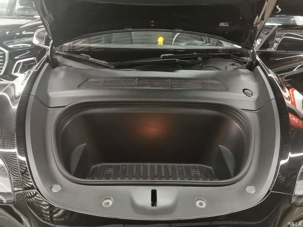 Tesla Model Y, 2021 20