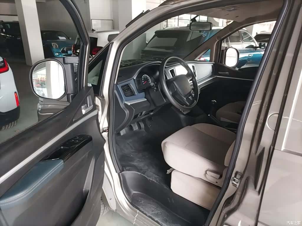 DongFeng M5, 2025 16