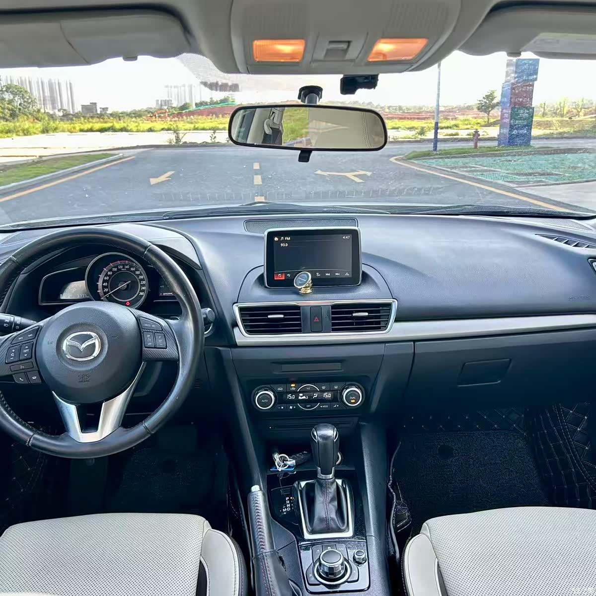 Mazda Mazda3, 2014 6