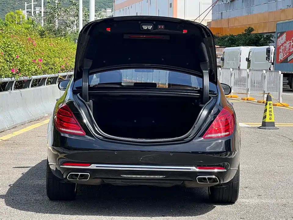 Mercedes-Benz Maybach S-class