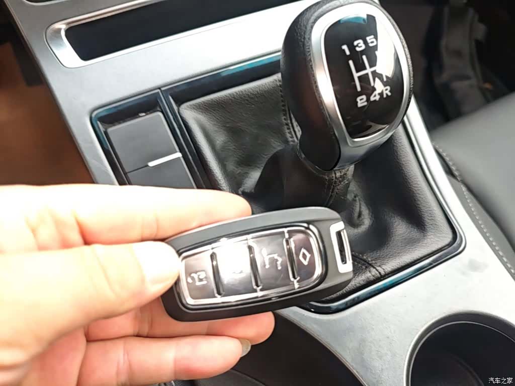 Geely Emgrand, 2018 9