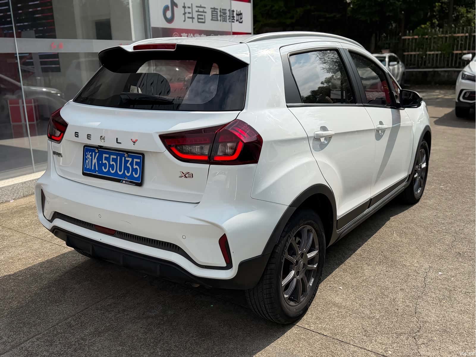 Geely X3, 2021 3