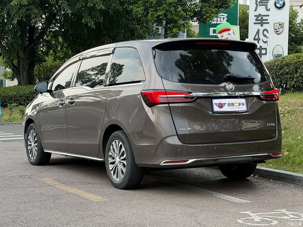 Buick GL8, 2023 4
