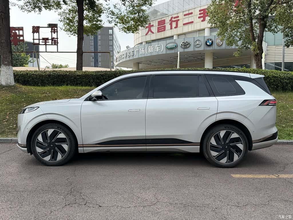 DongFeng eπ008, 2025 3