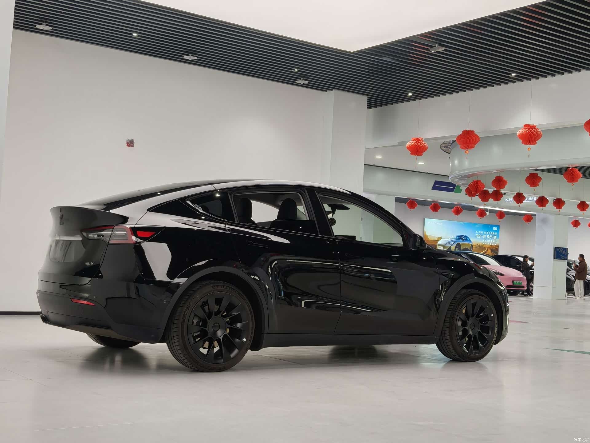 Tesla Model Y, 2023 8