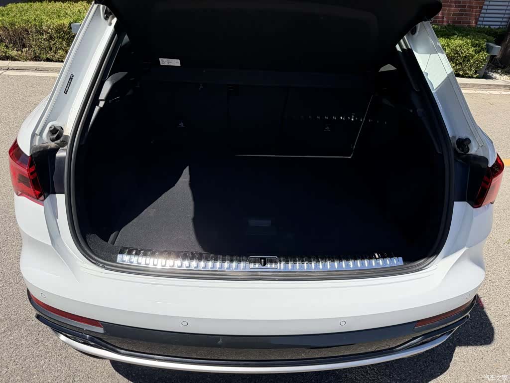 Audi Q3, 2024 10