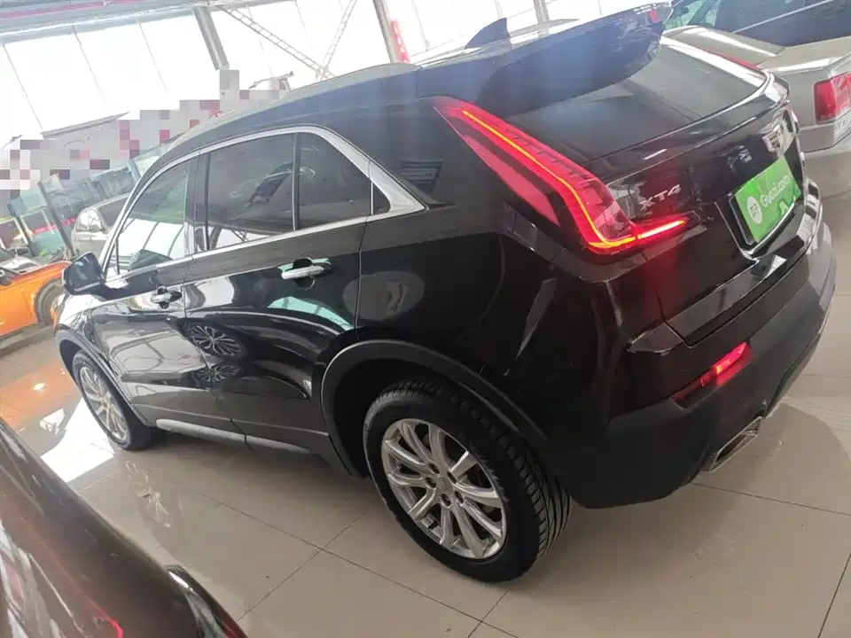 Cadillac XT4
