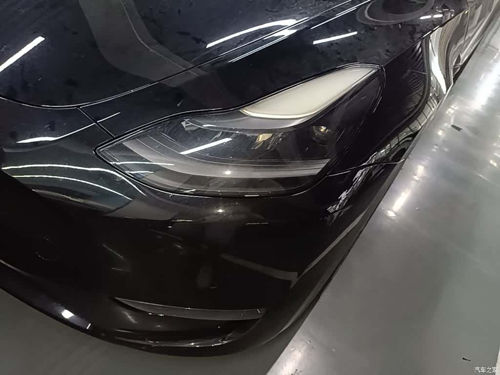 Tesla Model Y, 2022 18