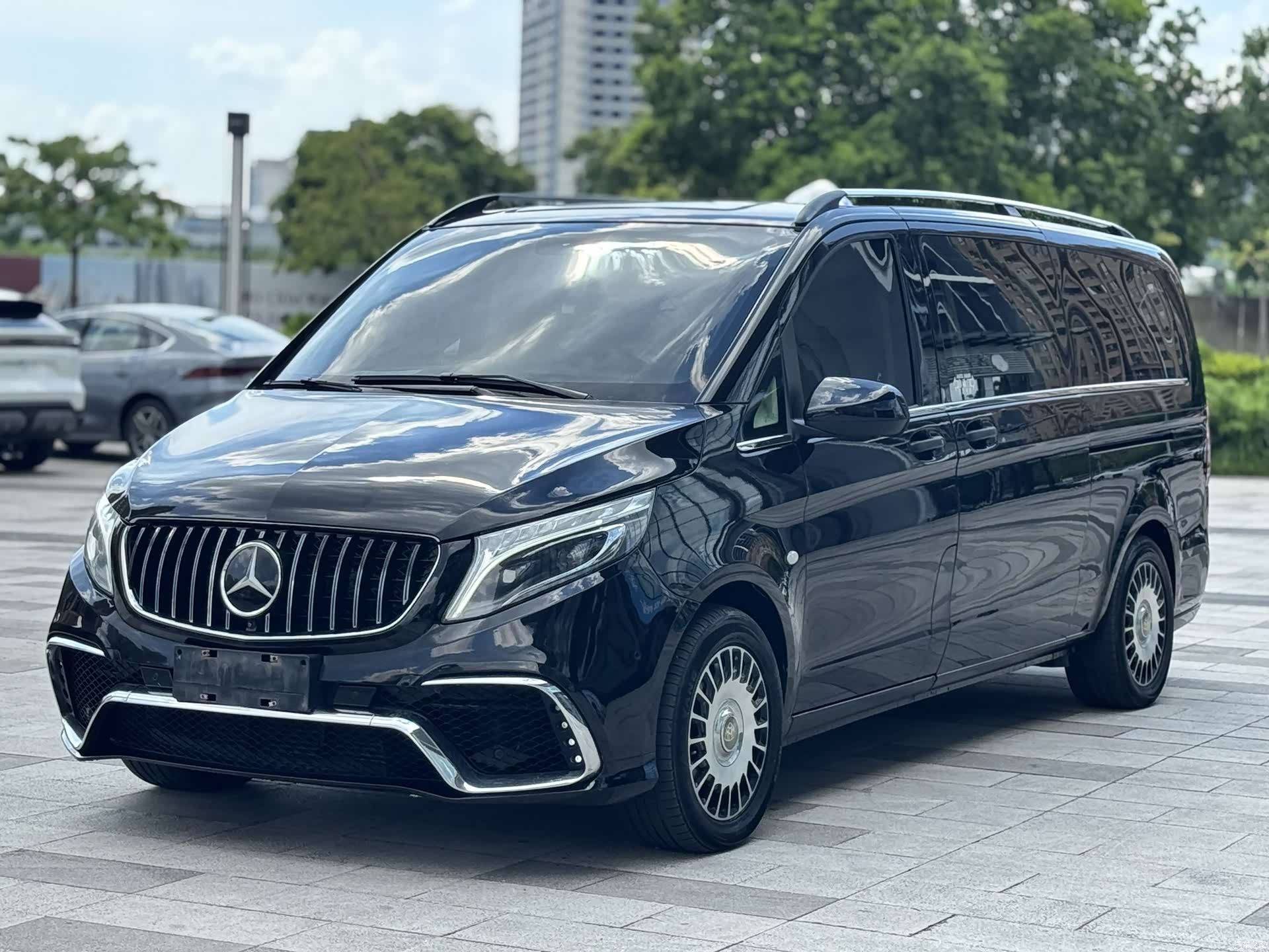 Mercedes-Benz VI, 2020 1