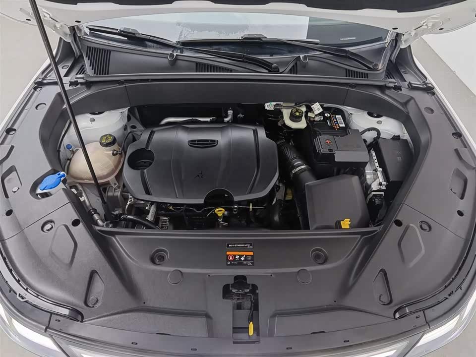 Geely Atlas L