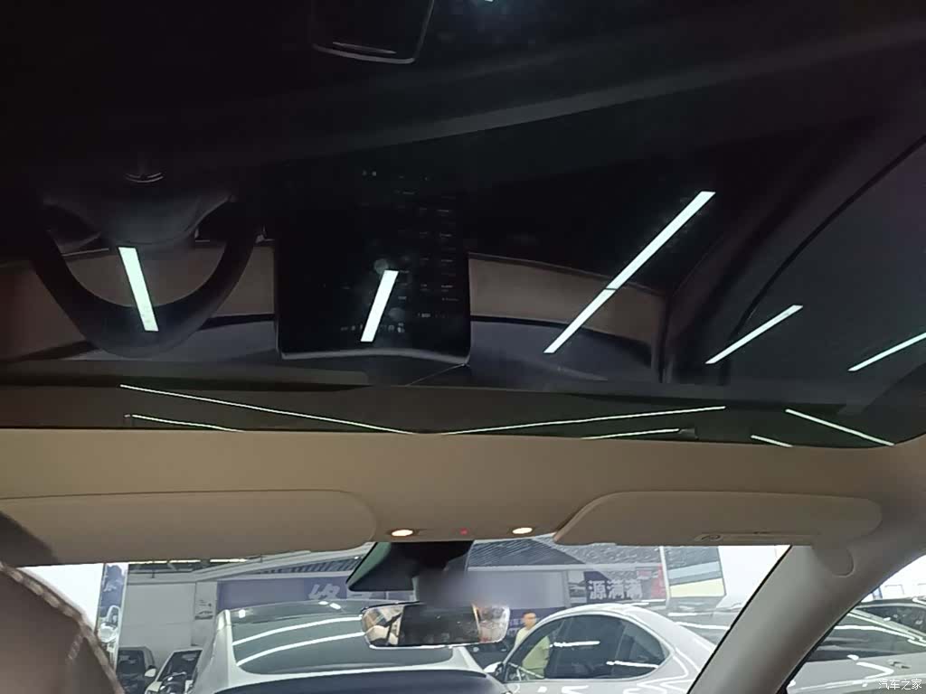 Tesla Model Y, 2022 14