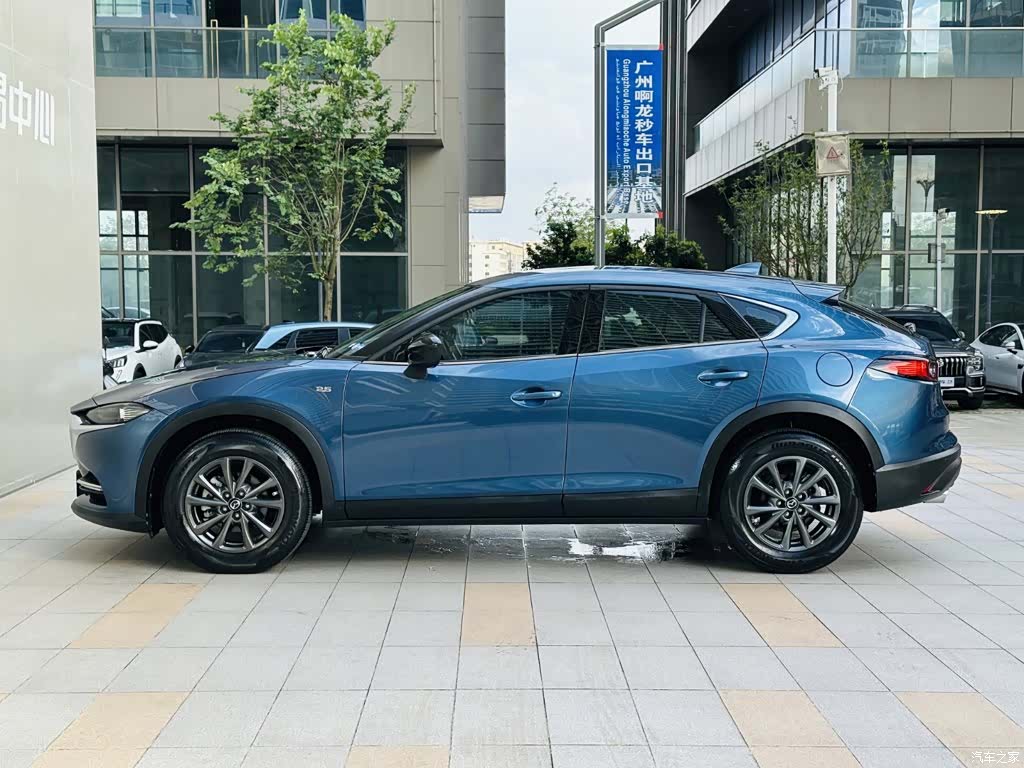 Mazda CX-4, 2021 4