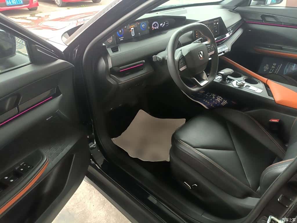 Changan UNI-V, 2022 9