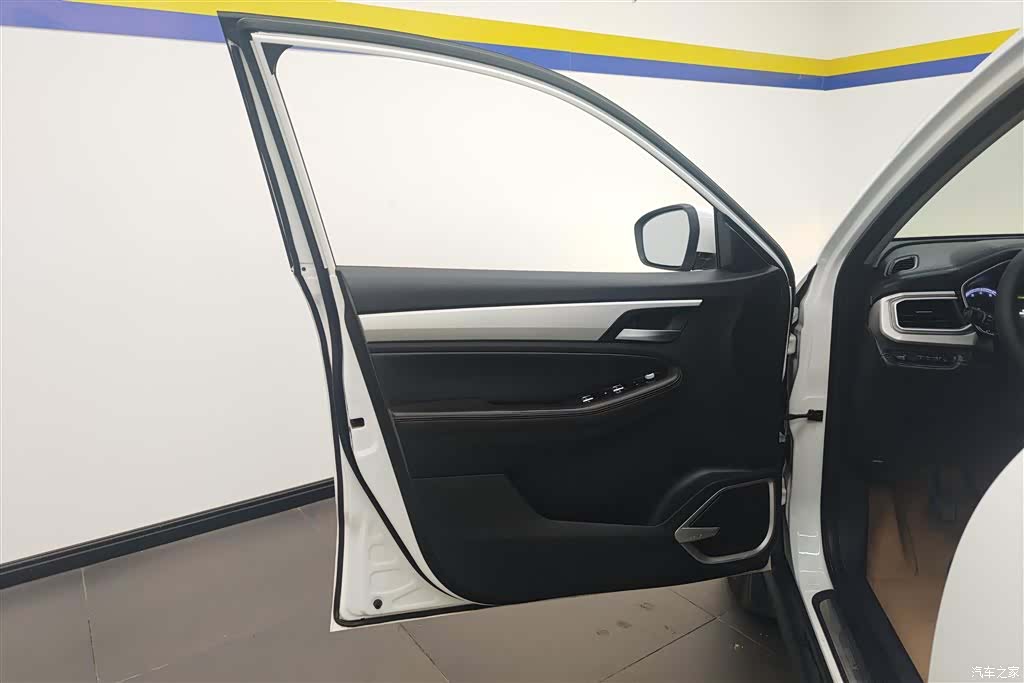Geely X6, 2020 7