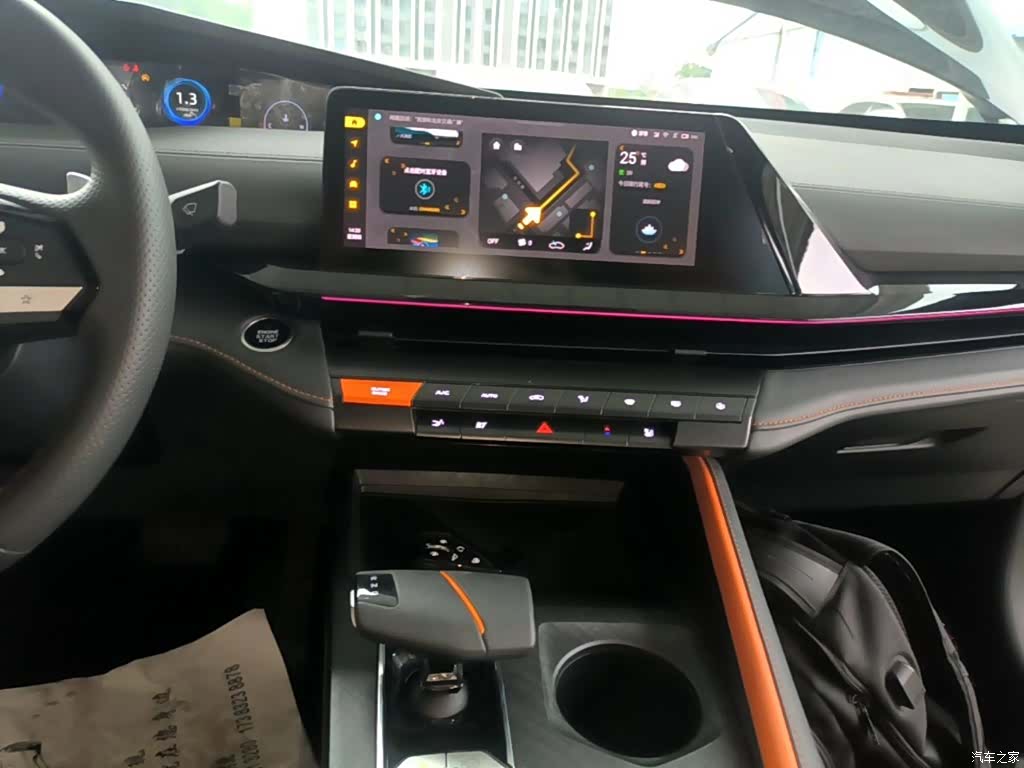 Changan UNI-V, 2022 6