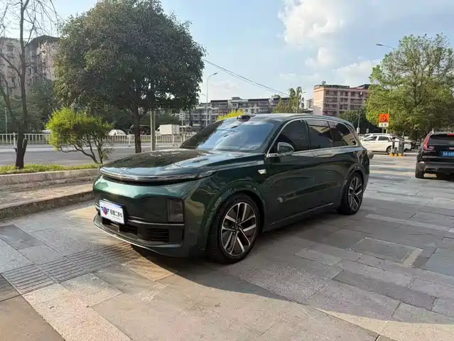 Li Auto L9 2023 — купить из Китая под заказ