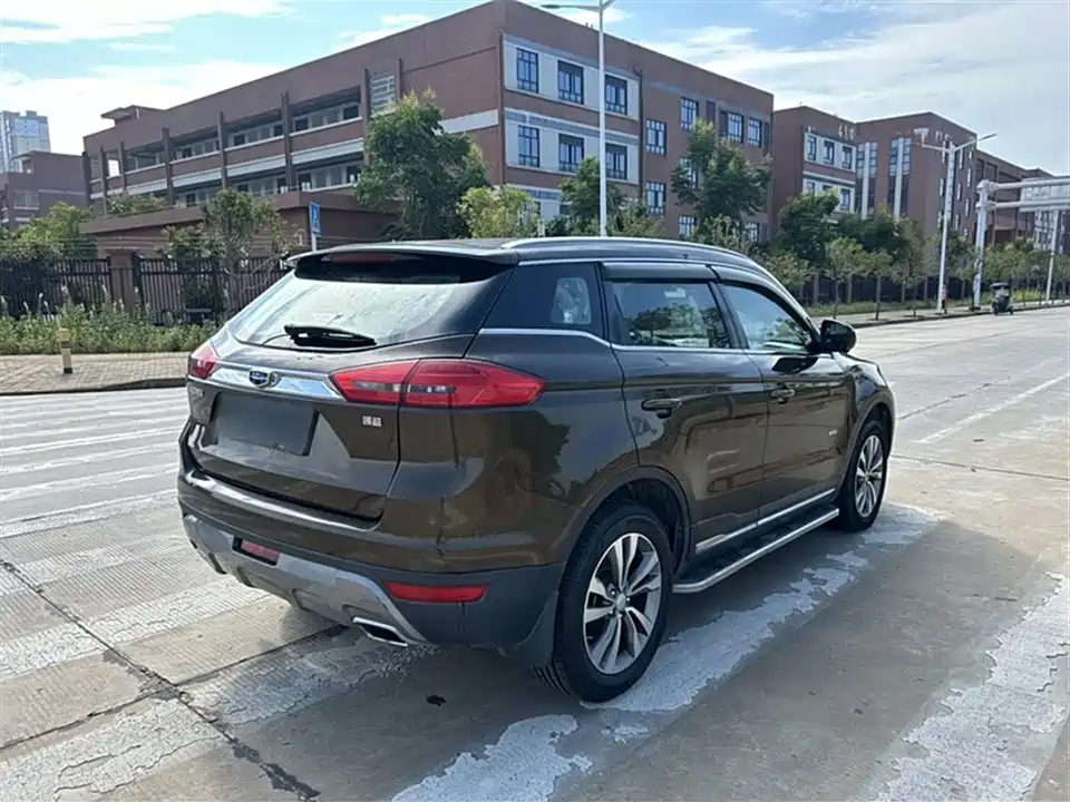 Geely Atlas