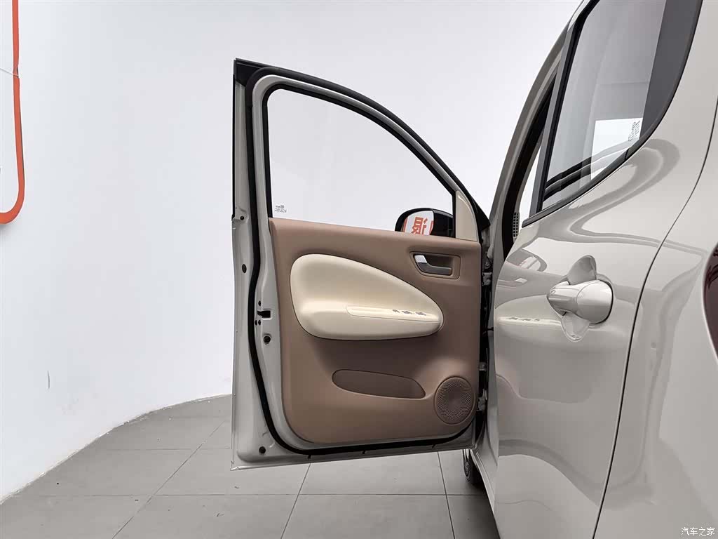 Wuling MINIEV, 2025 8