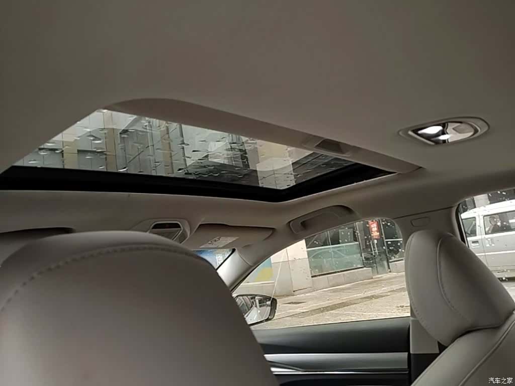 Geely Binray, 2018 18