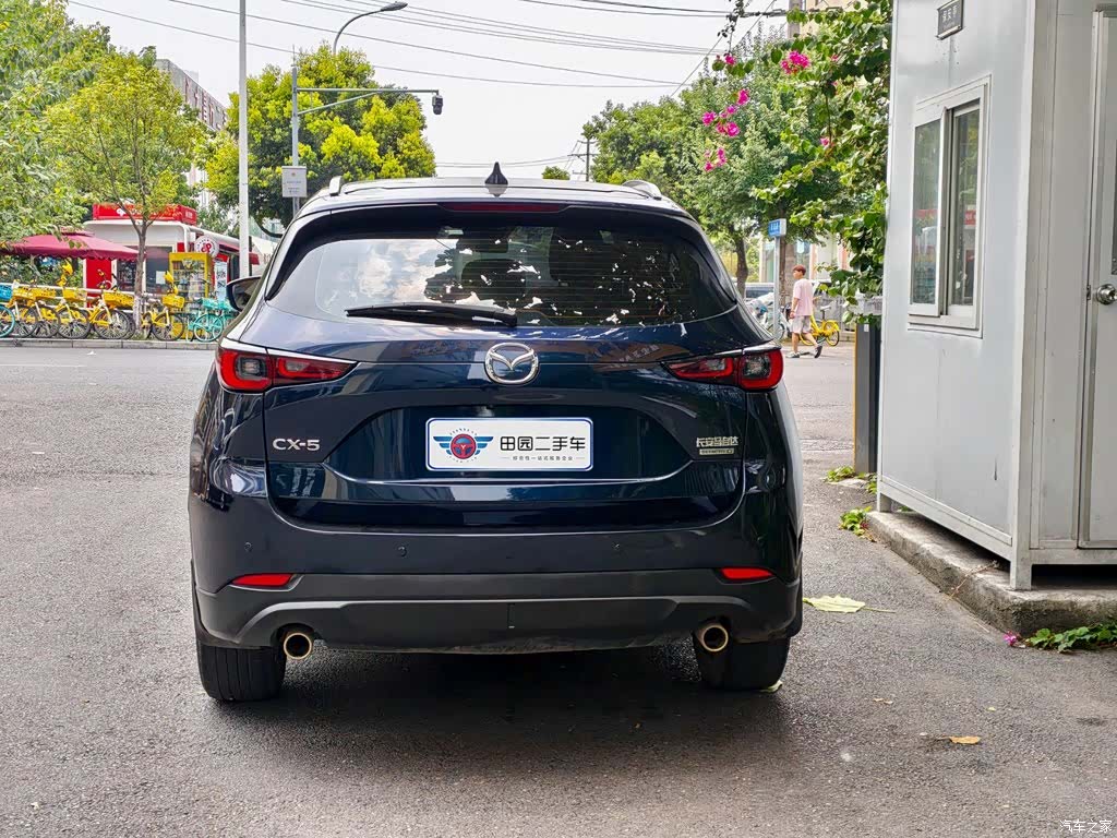 Mazda CX-5, 2022 все фото